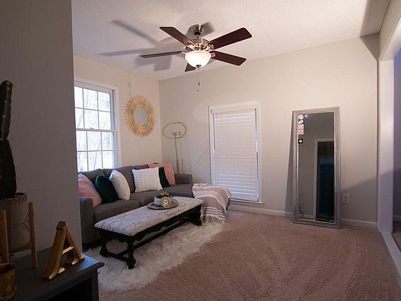 Greenview Drive 32.jpg